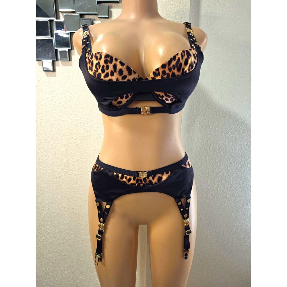 Honey Birdette
